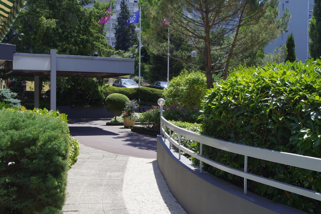 Mercure Saint Etienne Parc De L'Europe Buitenkant foto