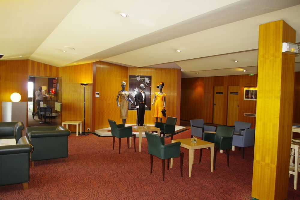 Mercure Saint Etienne Parc De L'Europe Buitenkant foto