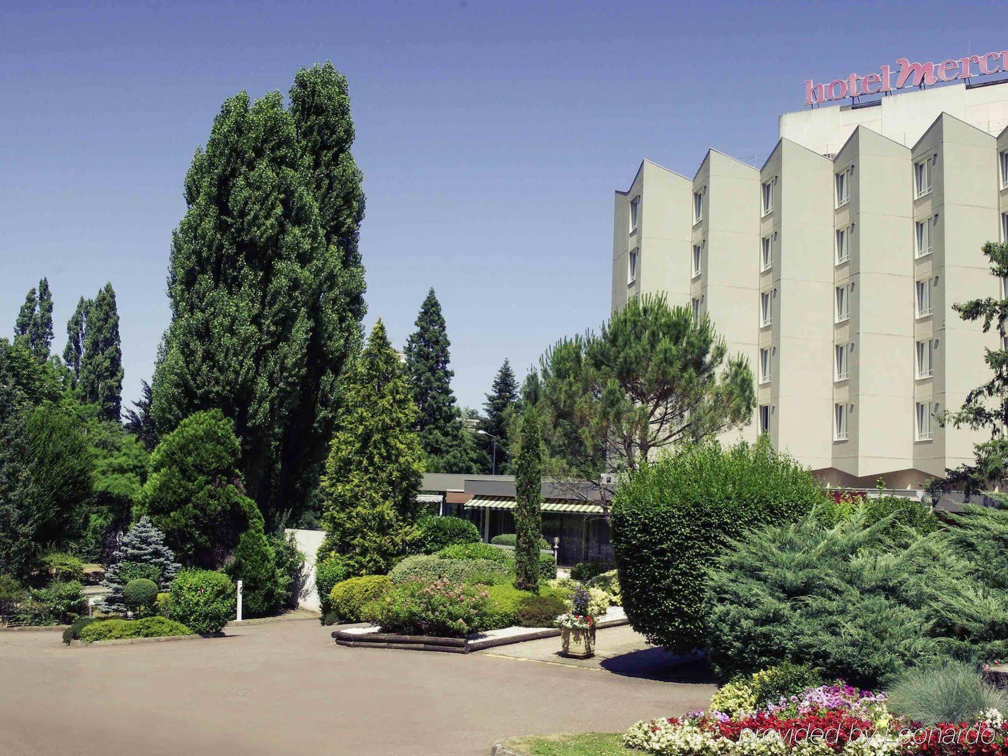 Mercure Saint Etienne Parc De L'Europe Buitenkant foto